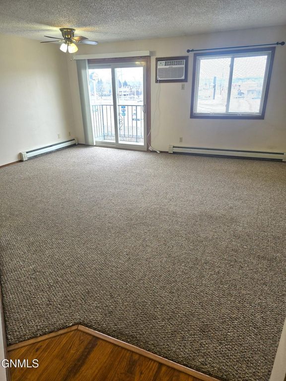 1112 Portland Drive, Bismarck, ND 58504