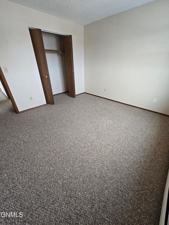 1112 Portland Drive, Bismarck, ND 58504 photo 10