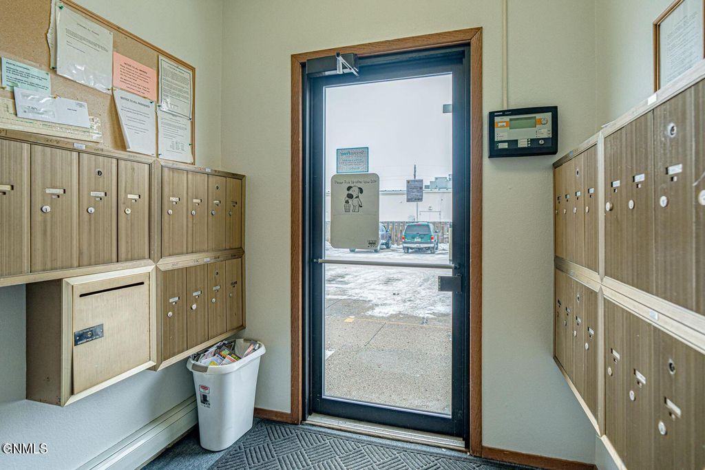 1112 Portland Drive, Bismarck, ND 58504 photo 16