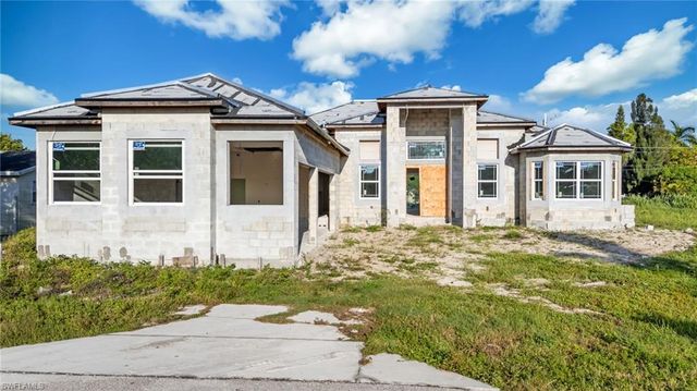 27549 Oregon ST, Bonita Springs, FL 34135
