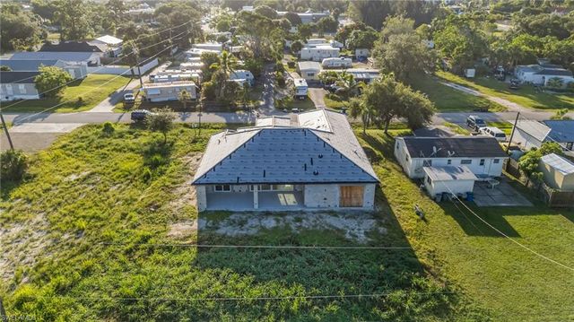27549 Oregon ST, Bonita Springs, FL 34135