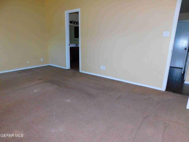 11233 RED BARREL Place, El Paso, TX 79934