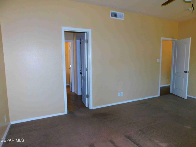 11233 RED BARREL Place, El Paso, TX 79934