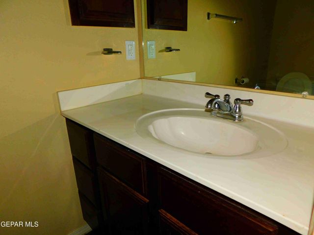 11233 RED BARREL Place, El Paso, TX 79934