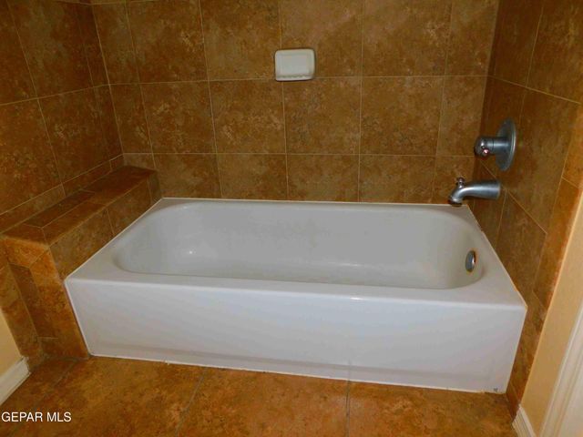 11233 RED BARREL Place, El Paso, TX 79934