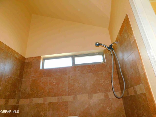 11233 RED BARREL Place, El Paso, TX 79934
