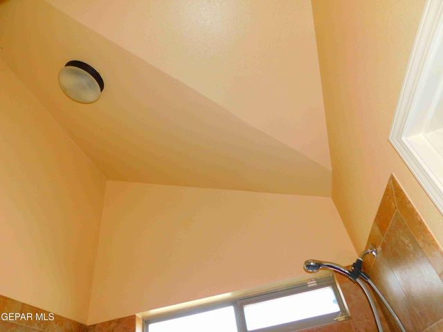 11233 RED BARREL Place, El Paso, TX 79934