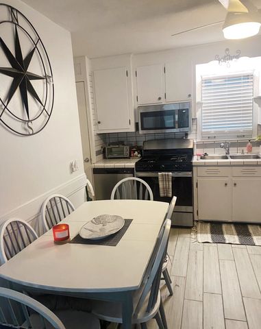 19-21 Kentville Terrace, Hampton, NH 03842