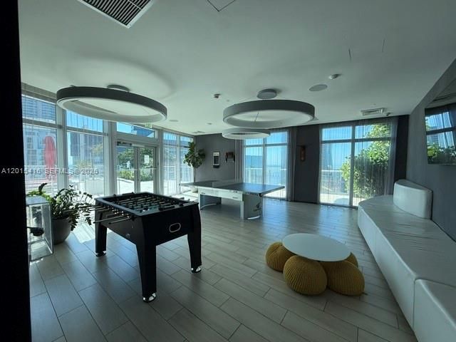 1100 S Miami Ave 801, Miami, FL 33130