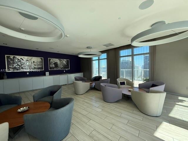 1100 S Miami Ave 801, Miami, FL 33130