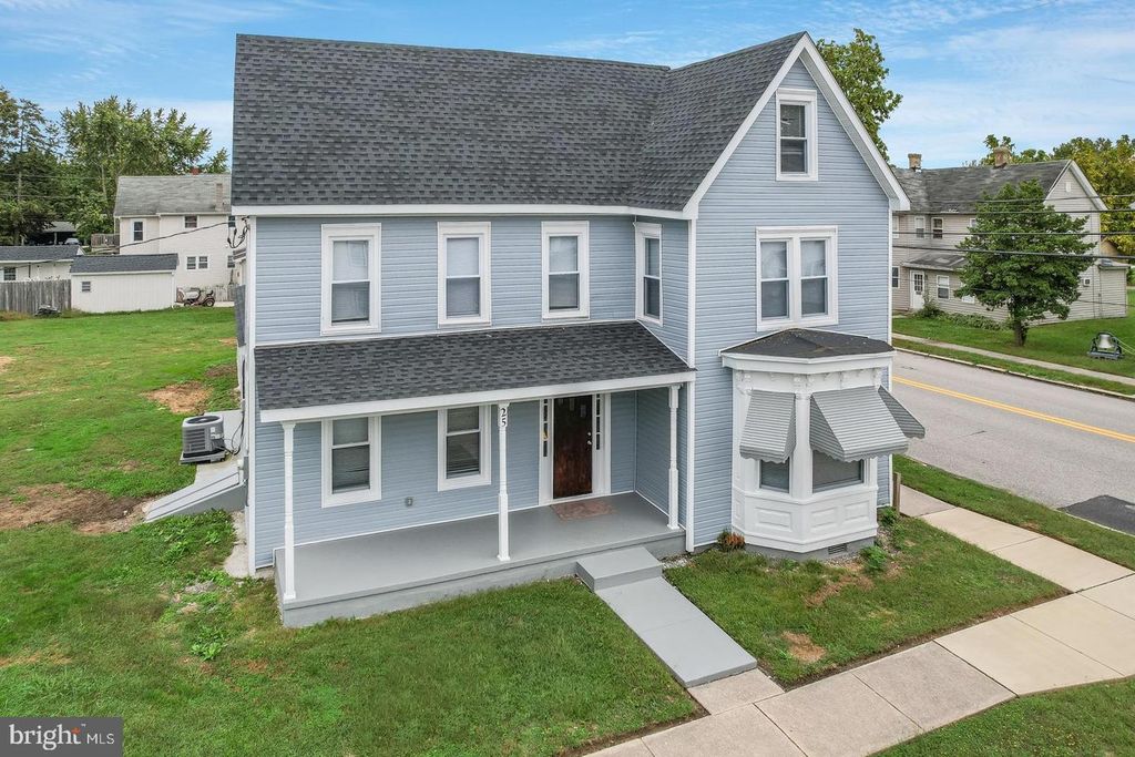 25 E HIGH ST, Felton, DE 19943
