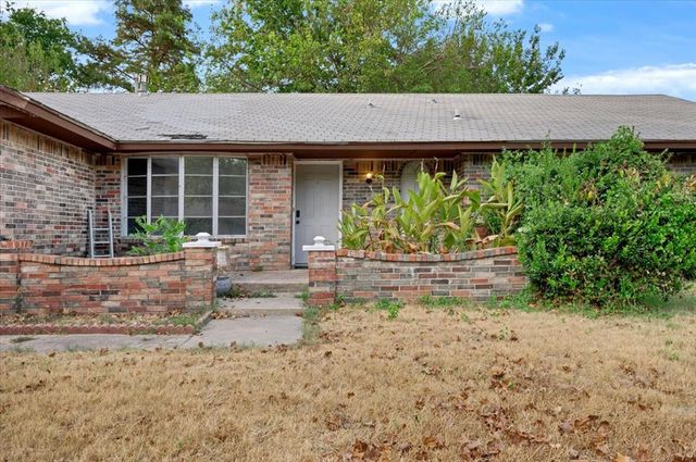 1111 Lincoln, Norman, OK 73072