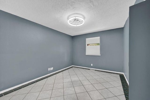 1111 Lincoln, Norman, OK 73072