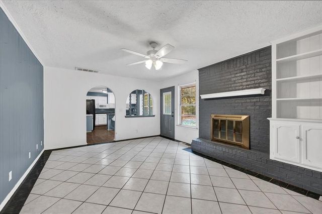 1111 Lincoln, Norman, OK 73072