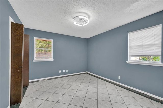 1111 Lincoln, Norman, OK 73072