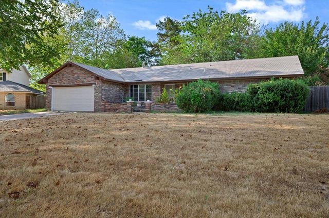 1111 Lincoln, Norman, OK 73072
