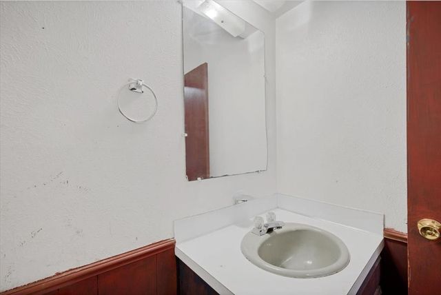 1111 Lincoln, Norman, OK 73072