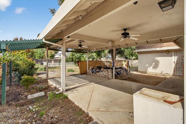 1628 Buena Vista Dr, Yuba City, CA 95993