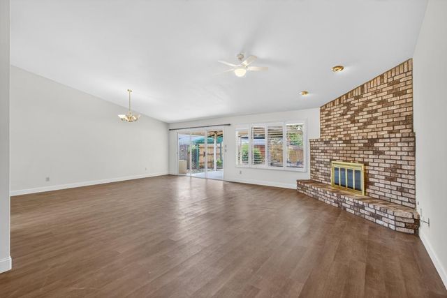 1628 Buena Vista Dr, Yuba City, CA 95993