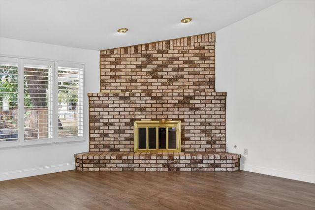 1628 Buena Vista Dr, Yuba City, CA 95993