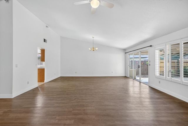 1628 Buena Vista Dr, Yuba City, CA 95993