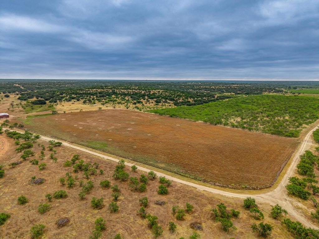 Image 103 of property listing at 1330 Private Rd 3337, Sonora, TX 76950