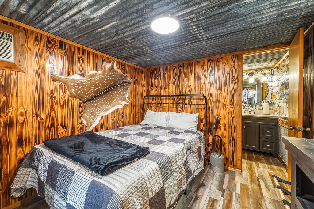 Image 33 of property listing at 1330 Private Rd 3337, Sonora, TX 76950