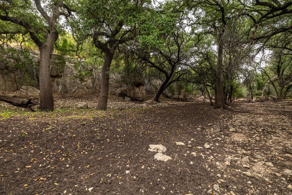 Image 59 of property listing at 1330 Private Rd 3337, Sonora, TX 76950