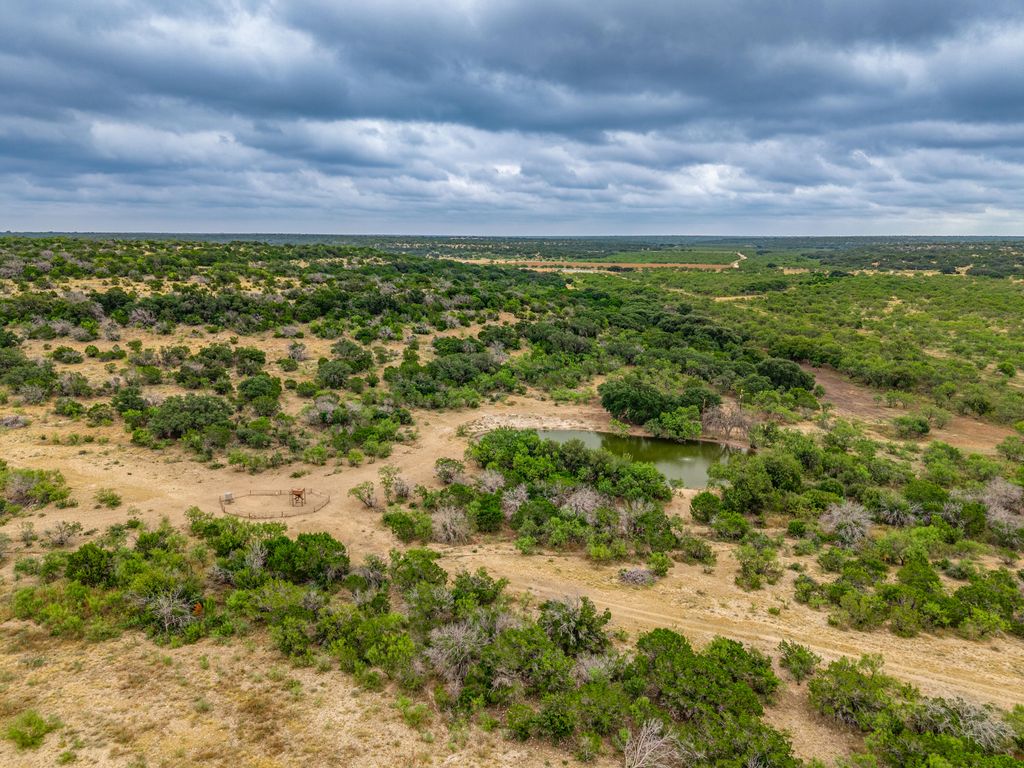 Image 67 of property listing at 1330 Private Rd 3337, Sonora, TX 76950