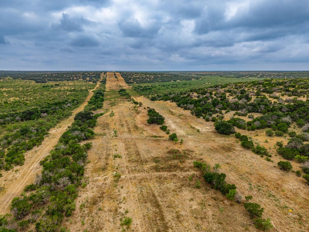 Image 69 of property listing at 1330 Private Rd 3337, Sonora, TX 76950