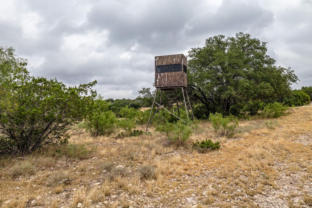Image 81 of property listing at 1330 Private Rd 3337, Sonora, TX 76950