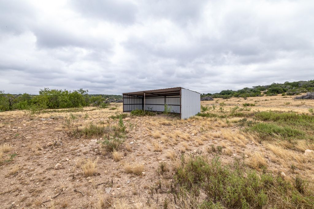 Image 98 of property listing at 1330 Private Rd 3337, Sonora, TX 76950