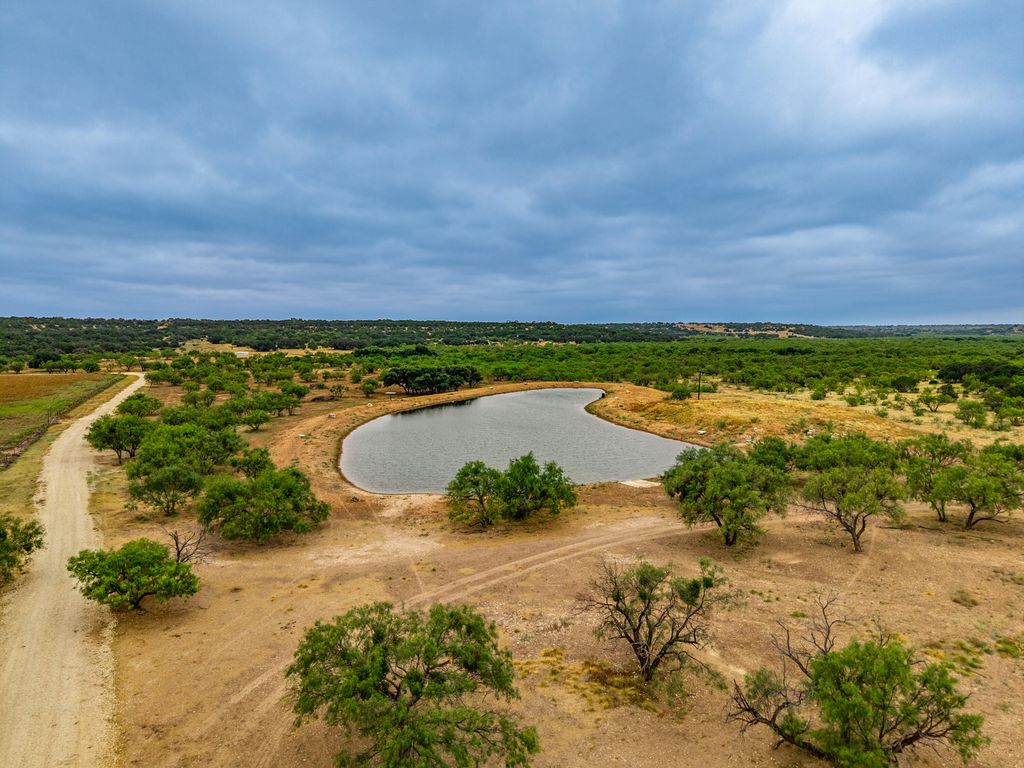 Image 99 of property listing at 1330 Private Rd 3337, Sonora, TX 76950
