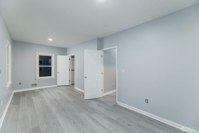 80 Heald Street, Carteret, NJ 07008