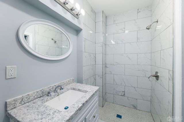 80 Heald Street, Carteret, NJ 07008