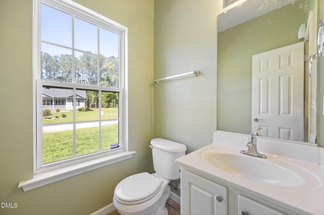 20 Greenleaf Court, Louisburg, NC 27549