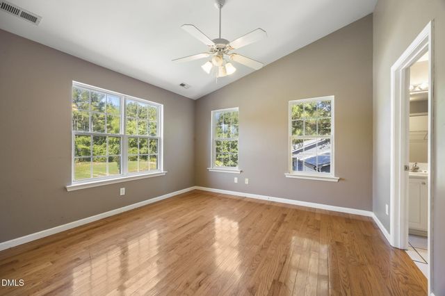 20 Greenleaf Court, Louisburg, NC 27549