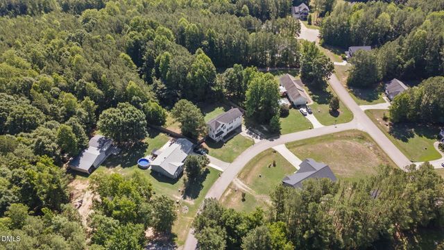 20 Greenleaf Court, Louisburg, NC 27549