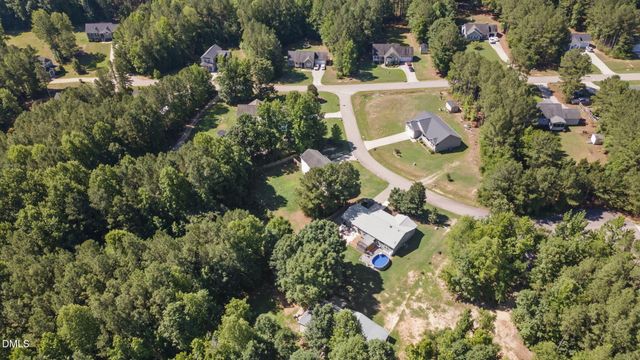 20 Greenleaf Court, Louisburg, NC 27549
