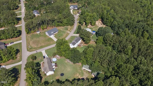 20 Greenleaf Court, Louisburg, NC 27549