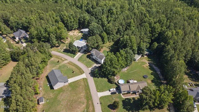 20 Greenleaf Court, Louisburg, NC 27549