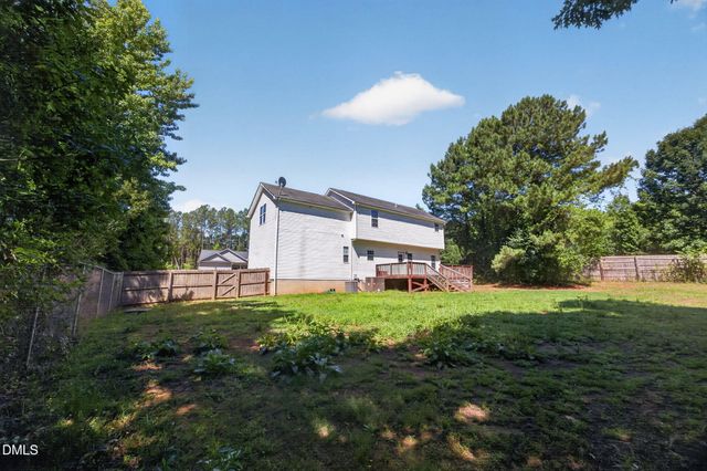 20 Greenleaf Court, Louisburg, NC 27549