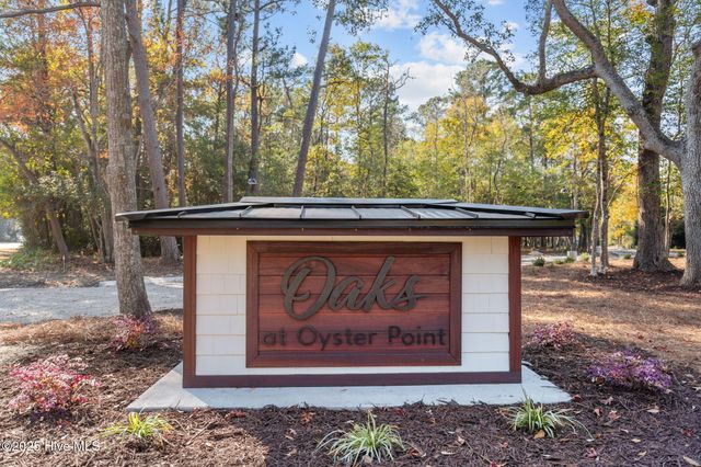 136 Stones Throw Lane, Wilmington, NC 28403