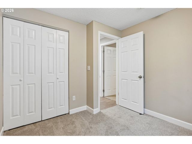 915 Se 205TH Dr, Gresham, OR 97030