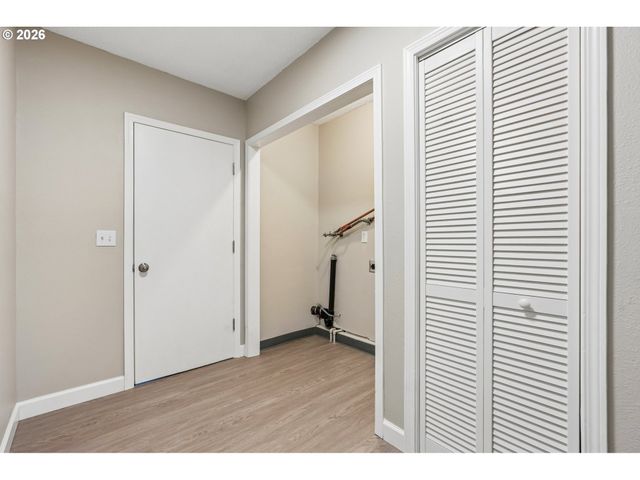 915 Se 205TH Dr, Gresham, OR 97030