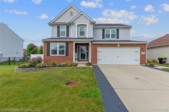 52527 Stafford Drive, Macomb Township, MI 48042