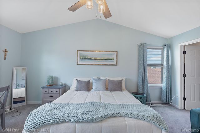 52527 Stafford Drive, Macomb Township, MI 48042