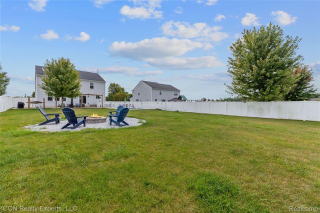 52527 Stafford Drive, Macomb Township, MI 48042