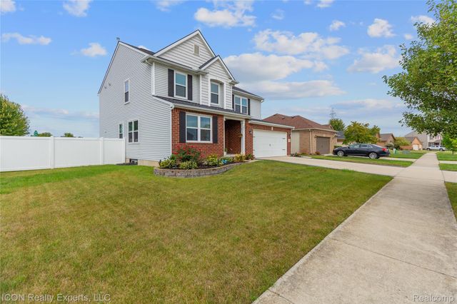 52527 Stafford Drive, Macomb Township, MI 48042