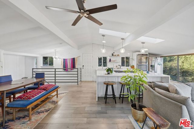 21936 Canon Drive, Topanga, CA 90290